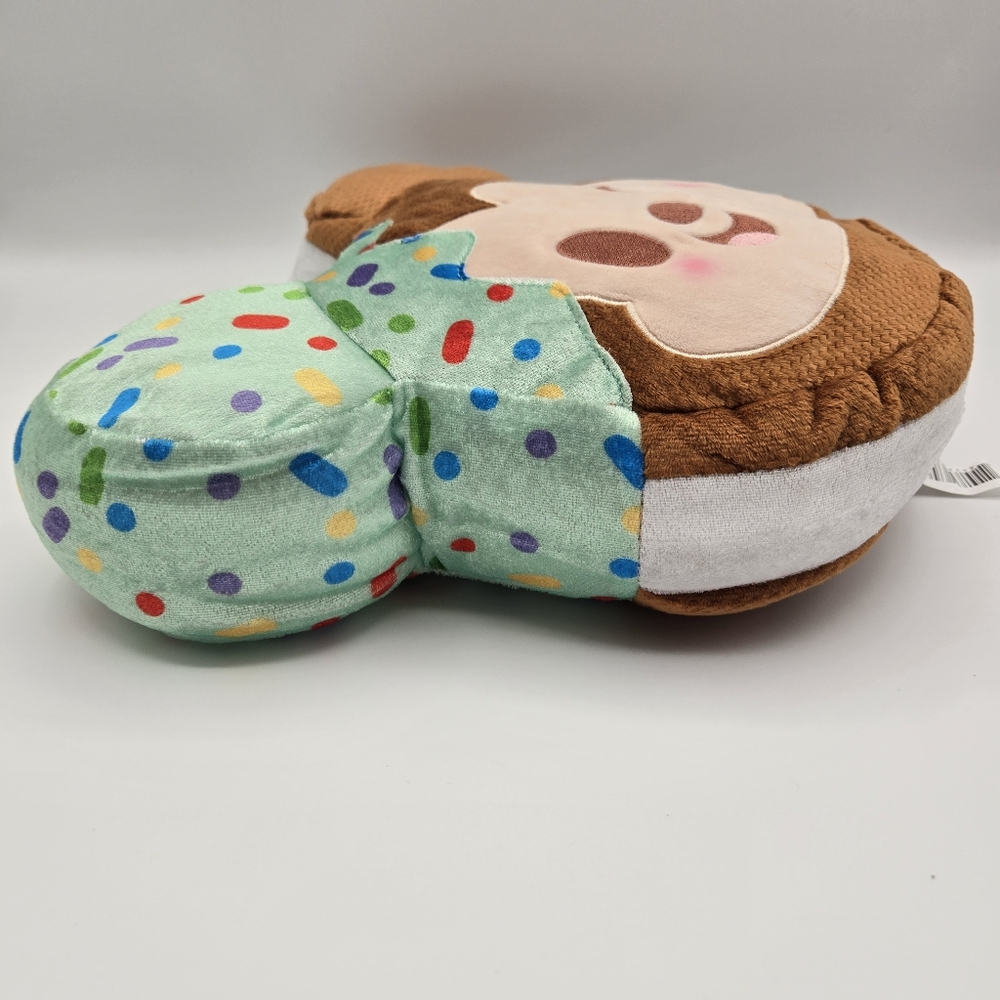 Disney Munchlings Squeeze-A-Munch Large Mint Dipped Ice Cream Sandwich Plush - Picture 5 of 10